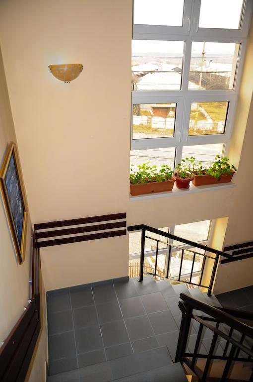 Pensiunea Bachus Piatra Neamţ Exterior foto